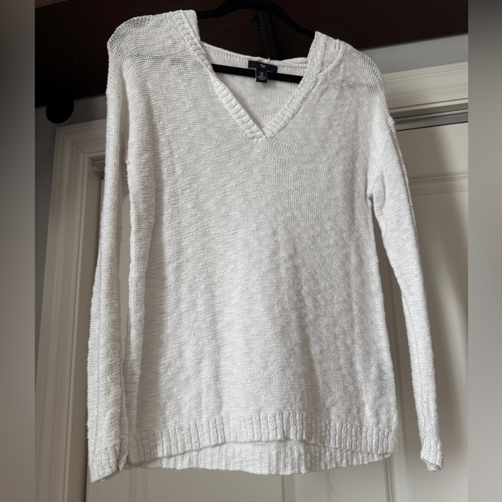 GAP white hooded sweater size small